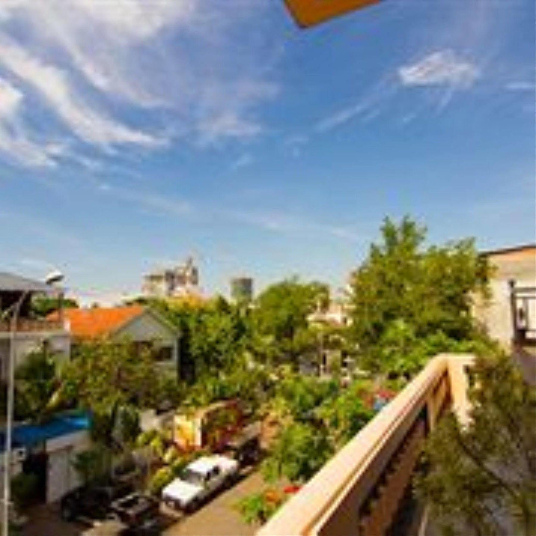 G Eleven Hotel Phnom Penh Exterior photo