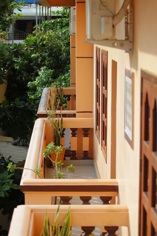 G Eleven Hotel Phnom Penh Exterior photo